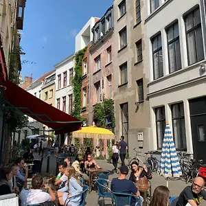 https://house-le-prince-danvers.hotelsantwerp.net