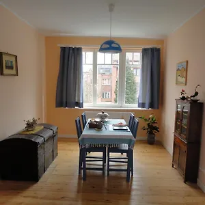 Dasos Kynthos , Bruselas Bélgica